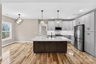 105 Sunset View Ln, Statesville, NC 28677 - Photo 11