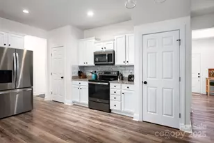 21 Moss Pink Pl, Asheville, NC 28806 - Photo 9