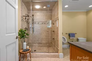 21 Battery Park Ave, Asheville, NC 28801 - Photo 23