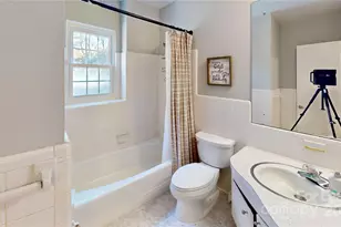 2844 Goneaway Rd, Charlotte, NC 28210 - Photo 31