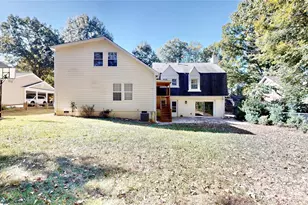 2844 Goneaway Rd, Charlotte, NC 28210 - Photo 41