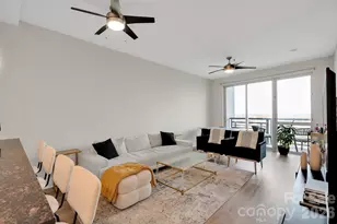 333 W Trade St, Charlotte, NC 28202 - Photo 7