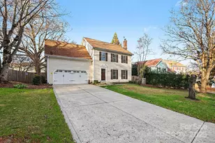 3616 Craigholm Ct, Charlotte, NC 28262 - Photo 3