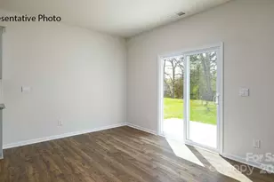 2054 10th St SE, Hickory, NC 28602 - Photo 7