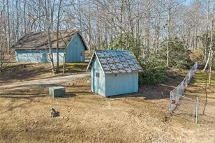 1350 Davis Mountain Rd, Hendersonville, NC 28739 - Photo 47