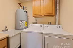 1350 Davis Mountain Rd, Hendersonville, NC 28739 - Photo 33