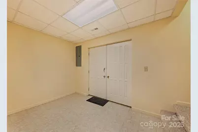 1350 Davis Mountain Road, Hendersonville, NC 28739 - Photo 35