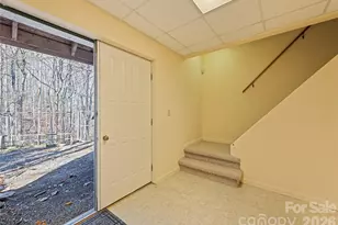 1350 Davis Mountain Rd, Hendersonville, NC 28739 - Photo 37