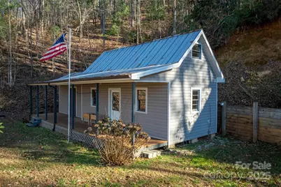 2196 Uphill Lane, Lenoir, NC 28645 - Photo 9