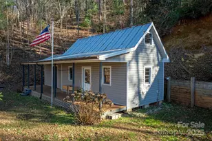 2196 Uphill Ln, Lenoir, NC 28645 - Photo 9