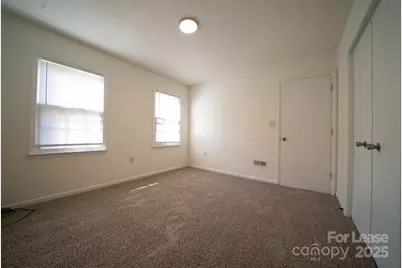 2219 Heather Glen Lane, Charlotte, NC 28208 - Photo 15