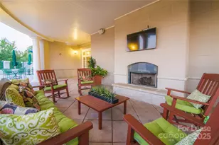 300 W 5th St, Charlotte, NC 28202 - Photo 31