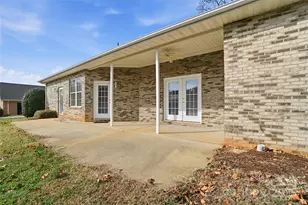 1855 Cameron Heights Cir, Denver, NC 28037 - Photo 31