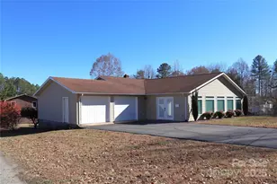 3041 Heffner Pl, Hudson, NC 28638 - Photo 11