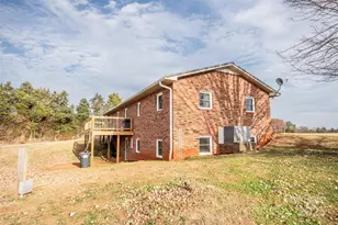 2890 Hobson Rd, Cleveland, NC 27013 - Photo 5