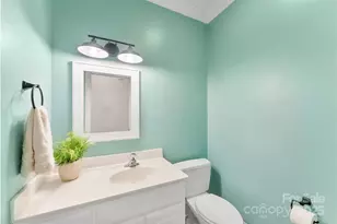 909 S Main St, Clover, SC 29710 - Photo 23