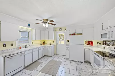 2708 Johnny Reb Lane, Charlotte, NC 28273 - Photo 7