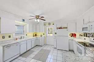 2708 Johnny Reb Ln, Charlotte, NC 28273 - Photo 7