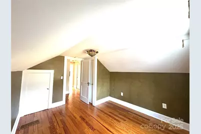 114 Broadway Avenue, Tryon, NC 28782 - Photo 23