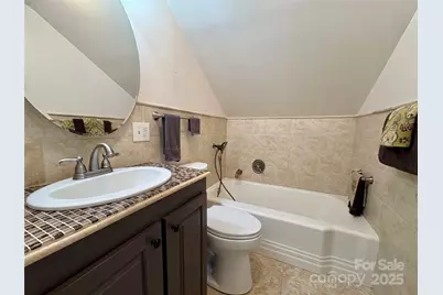 114 Broadway Avenue, Tryon, NC 28782 - Photo 25