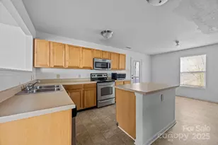 3348 Table Rock Dr, Gastonia, NC 28052 - Photo 11