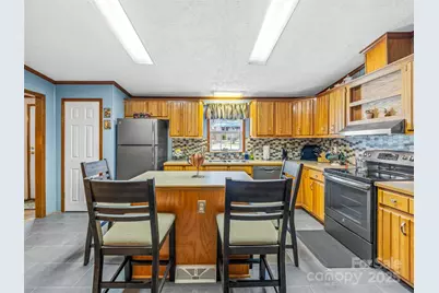 422 Battle Creek Road, Horse Shoe, NC 28742 - Photo 19