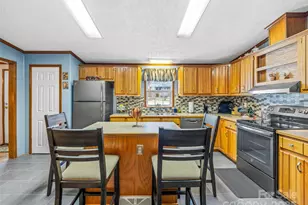 422 Battle Creek Rd, Horse Shoe, NC 28742 - Photo 19