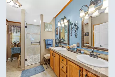 422 Battle Creek Road, Horse Shoe, NC 28742 - Photo 27