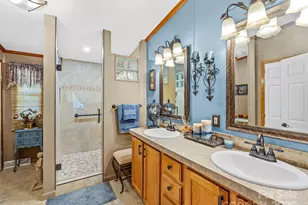 422 Battle Creek Rd, Horse Shoe, NC 28742 - Photo 27