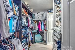 422 Battle Creek Rd, Horse Shoe, NC 28742 - Photo 29