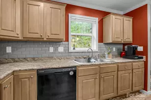 48 Rainbow Lake Cir, Black Mountain, NC 28711 - Photo 11