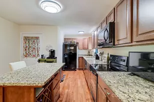 1059 Fairway Dr, Newton, NC 28658 - Photo 7