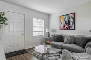 406 W 9th St, Charlotte, NC 28202 - Photo 3