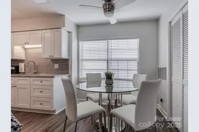 406 W 9th Street #301, Charlotte, NC 28202 - Photo 5