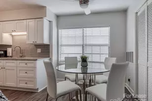 406 W 9th St, Charlotte, NC 28202 - Photo 5