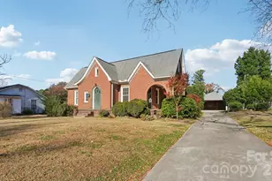 552 Hyde Park Dr NE, Concord, NC 28025 - Photo 3