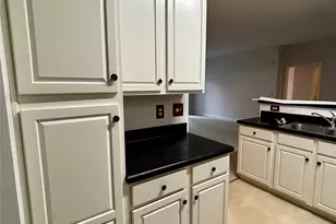 11242 Hyde Pointe Ct, Charlotte, NC 28262 - Photo 13