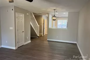 6075 Cougar Ln, Charlotte, NC 28269 - Photo 7