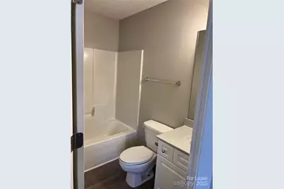 6075 Cougar Lane, Charlotte, NC 28269 - Photo 15