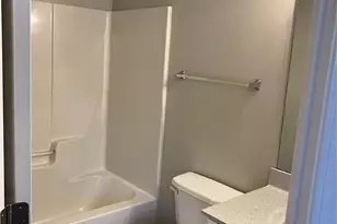 6075 Cougar Ln, Charlotte, NC 28269 - Photo 15