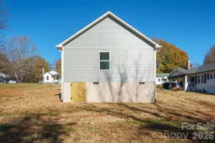 503 W 12th St, Newton, NC 28658 - Photo 37