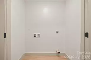 503 W 12th St, Newton, NC 28658 - Photo 21