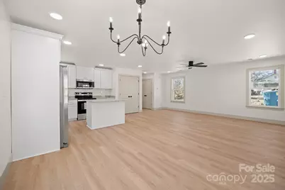 503 W 12th Street, Newton, NC 28658 - Photo 11