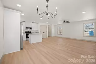 503 W 12th St, Newton, NC 28658 - Photo 11