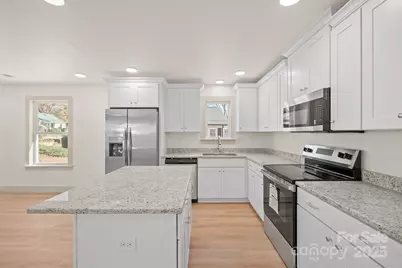 503 W 12th Street, Newton, NC 28658 - Photo 17