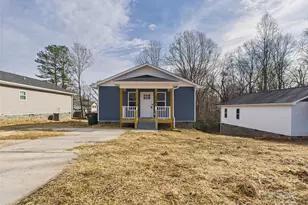 227 Hauss Ridge Rd SE, Valdese, NC 28690 - Photo 5