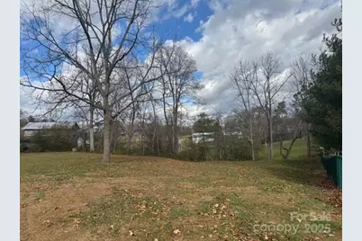 25 Highland Street, Weaverville, NC 28787 - Photo 5