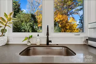 1549 Pinecrest Ave, Charlotte, NC 28205 - Photo 9