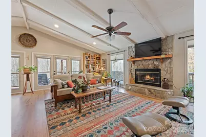 482 Wildcat Mountain Road, Waynesville, NC 28786 - Photo 9