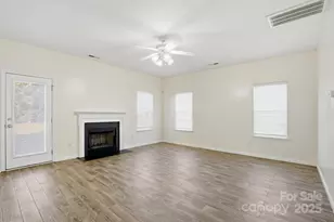 2019 Aberglen Dr, Charlotte, NC 28262 - Photo 5